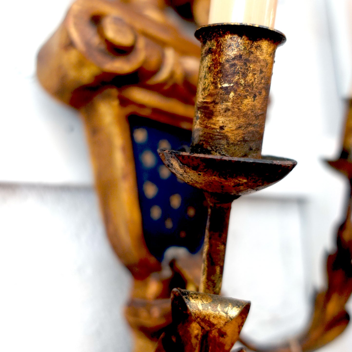 Pair of Hand Carved Two-Tiered early 20th century Italian Florentine Giltwood 4-light Wall Sconces