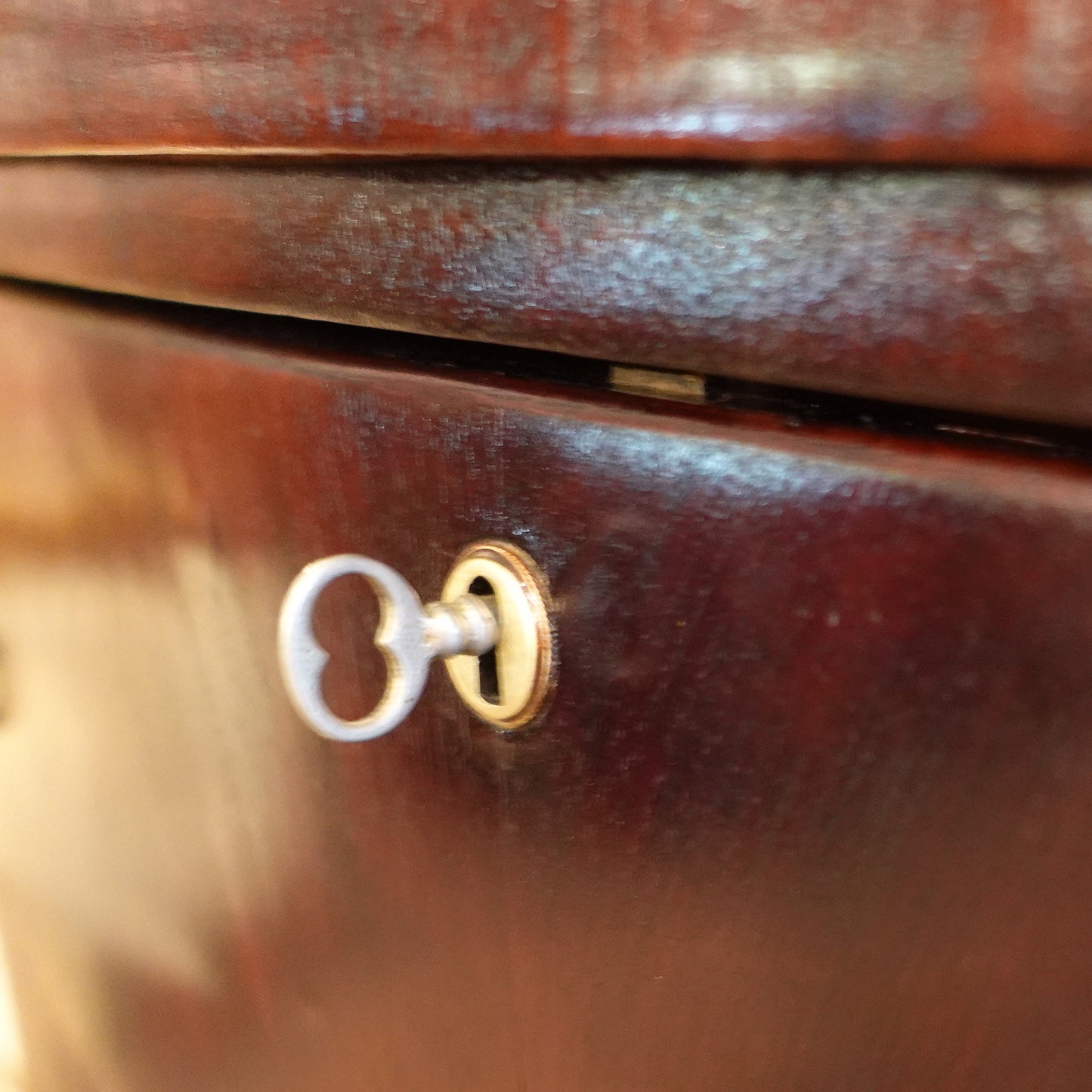Massachusetts Mahogany Regency Bow Front Dresser, ca. 1800