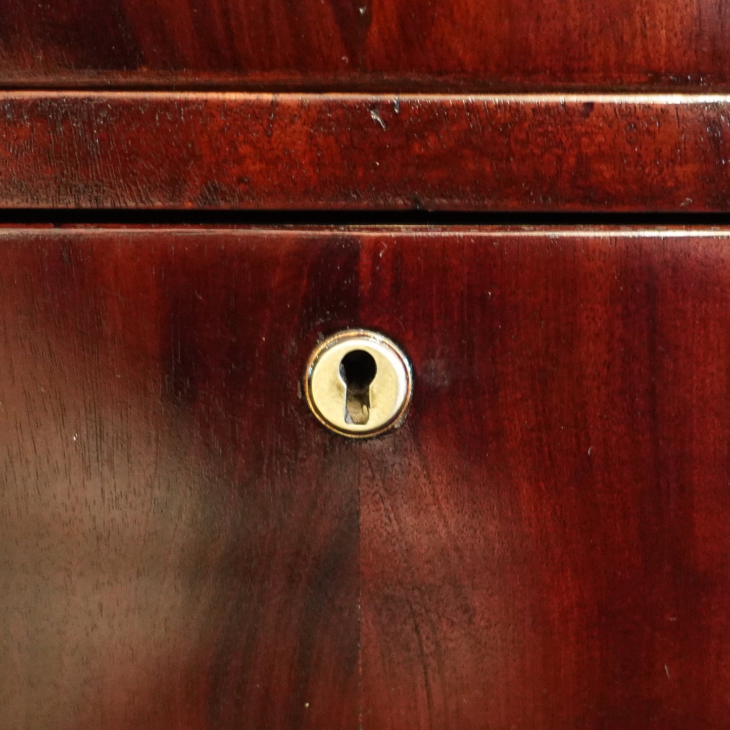Massachusetts Mahogany Regency Bow Front Dresser, ca. 1800
