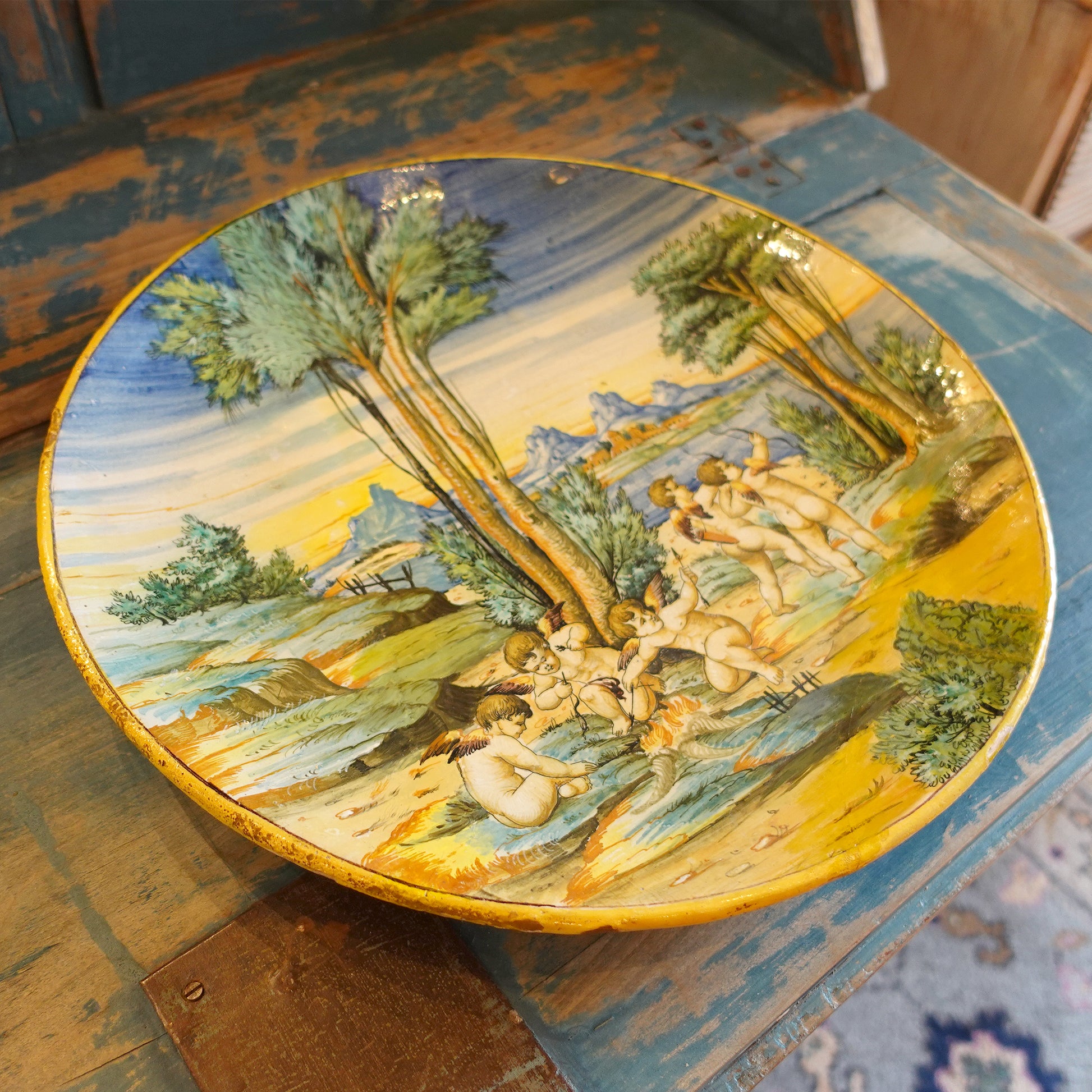 19th century Large Maiolica Cantagalli family workshop
Tin-Glazed Wall Plate with Frolicking Cherubim