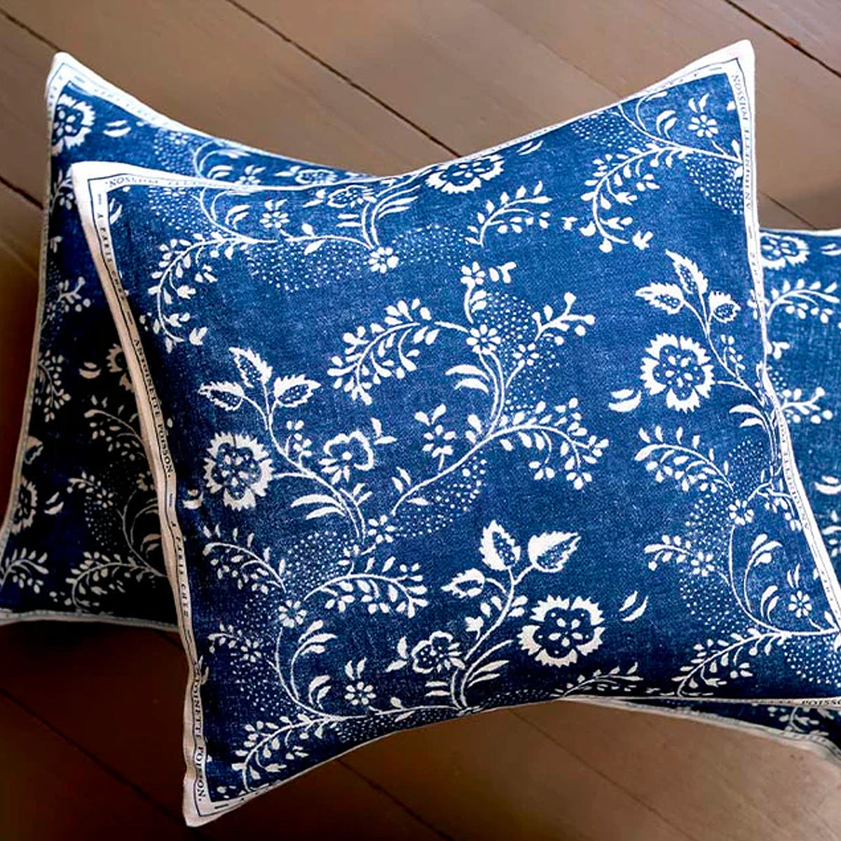 Antoinette Poisson square Menuet navy floral patterned linen and cotton blend pillow cushion