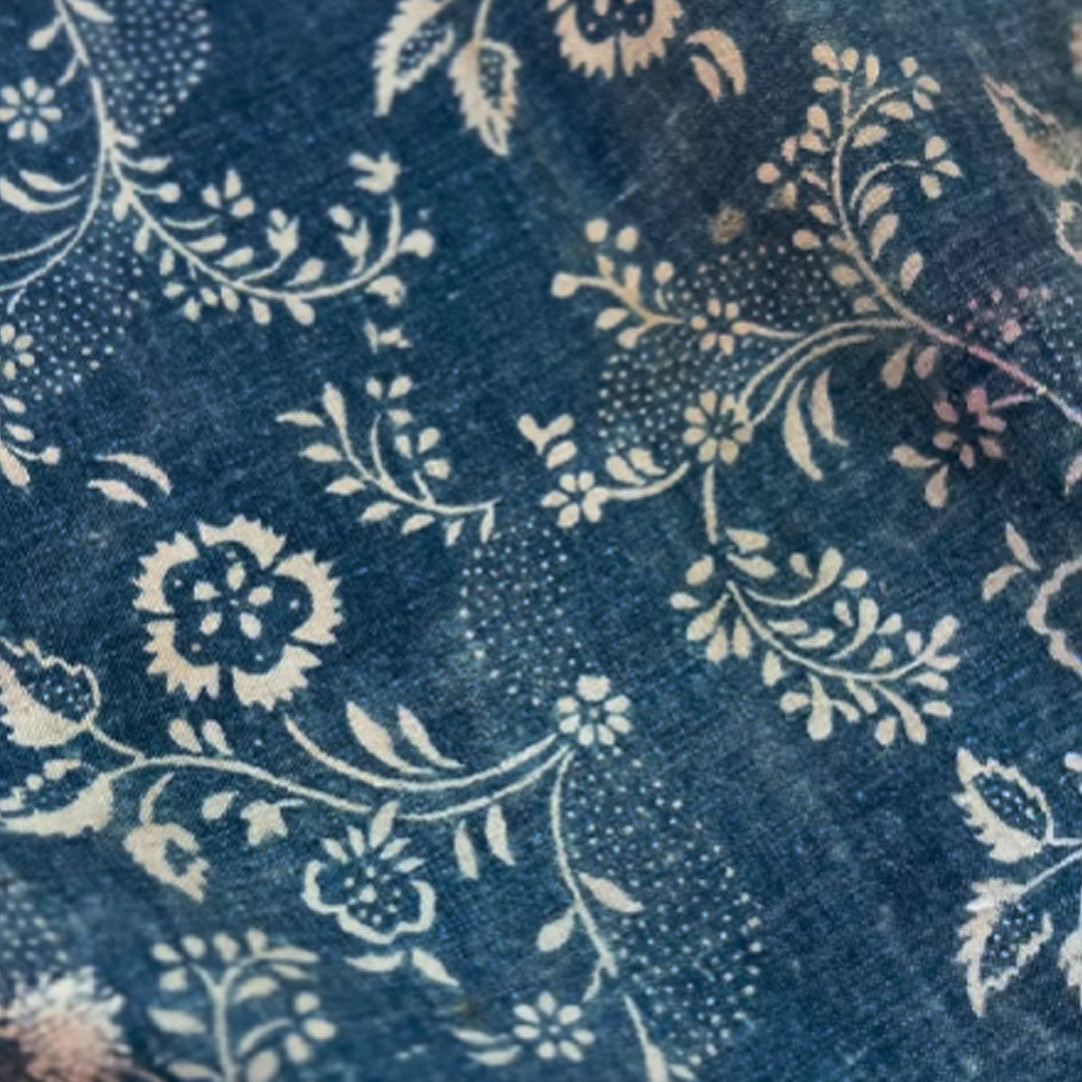 Antoinette Poisson square Menuet navy floral patterned linen and cotton blend pillow cushion